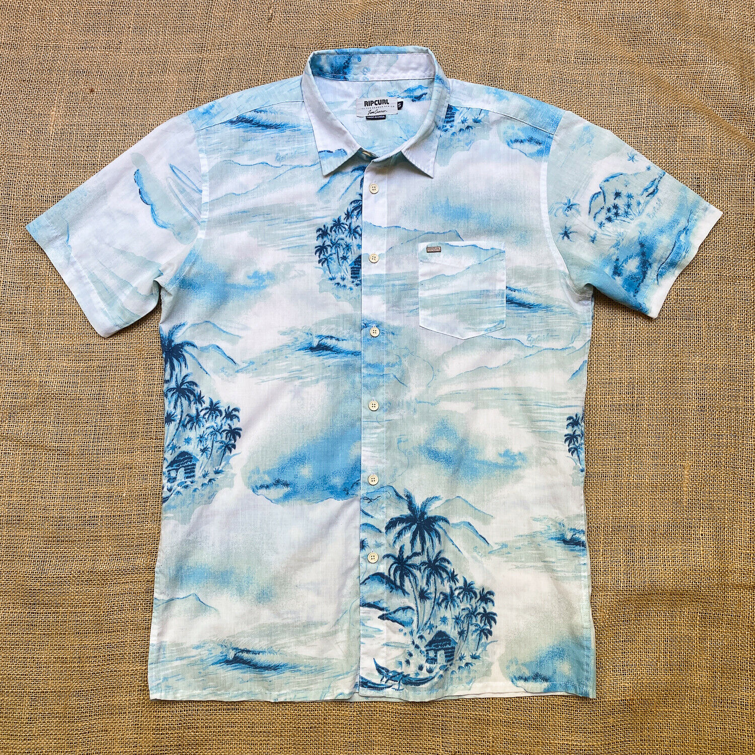 Vintage 90's Surf Tom Curren Button Hawaiian Short Sleeve Mens Small Euc Blue